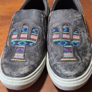 Cactus Pattern Slip-On Shoes Size 8 Roper Brand